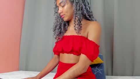Snapshot of rennatta_sx chatting on 12-26-24, 11:43 Renata online show from 12-26-24, 11:43