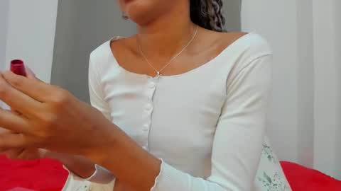 Snapshot of rennatta_sx chatting on 02-11-25, 10:48 Renata online show from 02-11-25, 10:48
