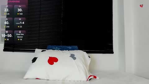 Snapshot of rennatta_sx chatting on 11-03-25, 12:06 Renata online show from 11-03-25, 12:06