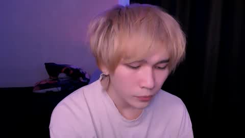 Snapshot of rennuts chatting on 02-07-26, 01:59 rennuts online show from 02-07-26, 01:59