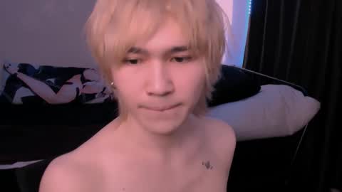 Snapshot of rennuts chatting on 02-24-26, 01:20 rennuts online show from 02-24-26, 01:20