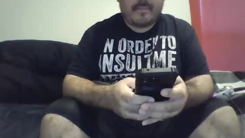 Snapshot of renz187 chatting on 12-14-25, 10:03 Renz online show from 12-14-25, 10:03