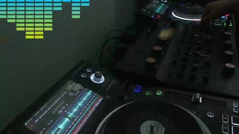 Snapshot of reticuli chatting on 06-06-26, 07:51 GearPorn online show from 06-06-26, 07:51
