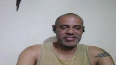 Snapshot of retlam37 chatting on 06-10-26, 05:50 Walter online show from 06-10-26, 05:50