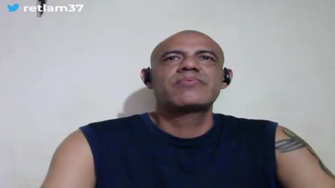 Snapshot of retlam37 chatting on 06-20-26, 04:37 Walter online show from 06-20-26, 04:37