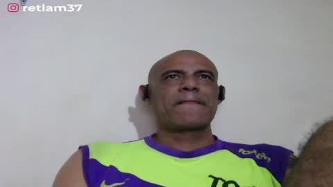 Snapshot of retlam37 chatting on 07-17-26, 05:03 Walter online show from 07-17-26, 05:03