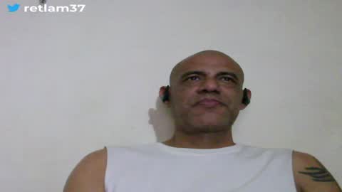 Snapshot of retlam37 chatting on 07-18-26, 04:05 Walter online show from 07-18-26, 04:05