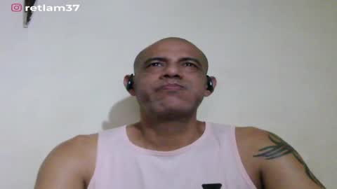 Snapshot of retlam37 chatting on 07-19-26, 03:54 Walter online show from 07-19-26, 03:54