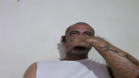 Snapshot of retlam37 chatting on 07-23-26, 04:10 Walter online show from 07-23-26, 04:10