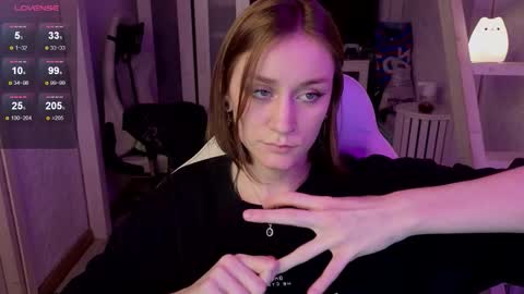 Snapshot of retromarie chatting on 01-06-26, 08:23 Rie online show from 01-06-26, 08:23