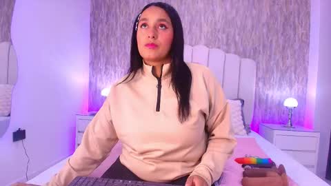 Snapshot of reven_lilith chatting on 01-14-26, 03:12 REVEN online show from 01-14-26, 03:12