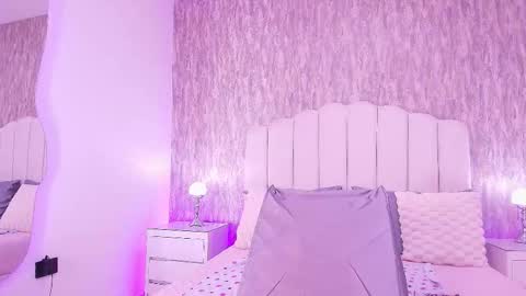 Snapshot of reven_lilith chatting on 02-08-26, 03:10 REVEN online show from 02-08-26, 03:10