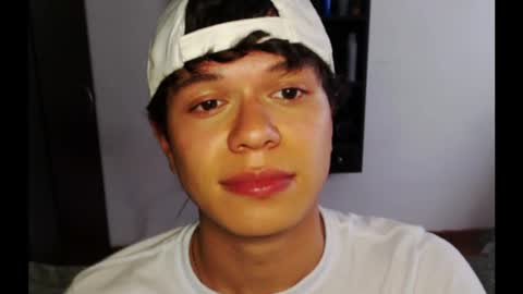 Snapshot of rexbunnybody chatting on 03-01-25, 05:27 Rex online show from 03-01-25, 05:27