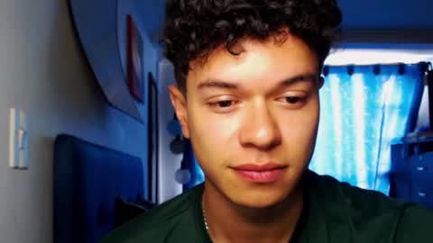 Snapshot of rexbunnybody chatting on 03-05-26, 01:51 Rex online show from 03-05-26, 01:51