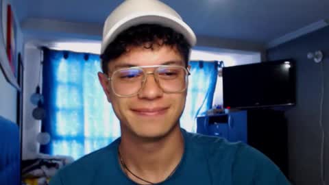 Snapshot of rexbunnybody chatting on 03-08-26, 08:01 Rex online show from 03-08-26, 08:01