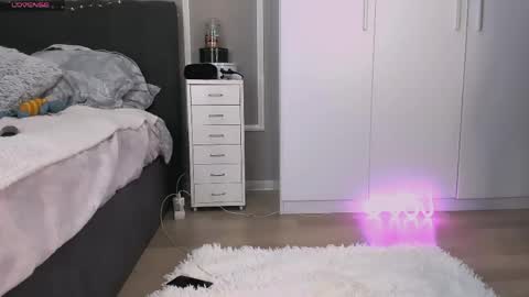 Maria online show from 05-24-26, 09:25