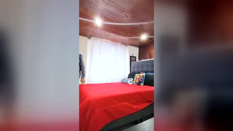 Naruto Uchiha online show from 06-19-26, 11:14