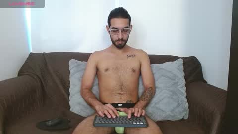 Snapshot of reypablo1 chatting on 11-06-25, 10:10 REY PABLO Independent online show from 11-06-25, 10:10