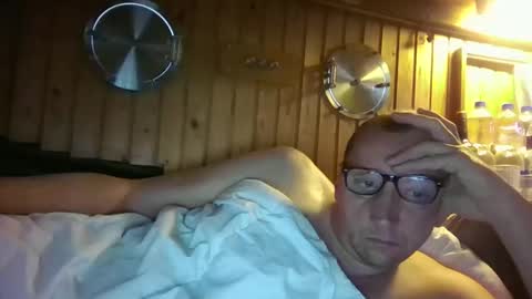 Joe online show from 04-12-26, 06:18