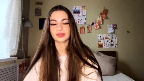 Anna online show from 11-04-25, 08:46