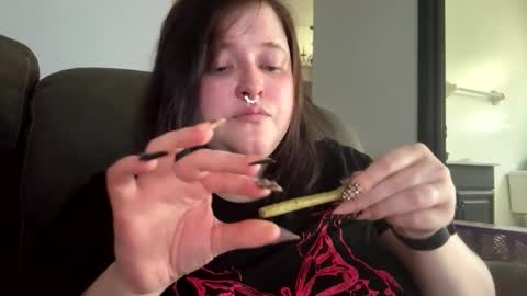 riah_babbie online show from 05-19-26, 01:06