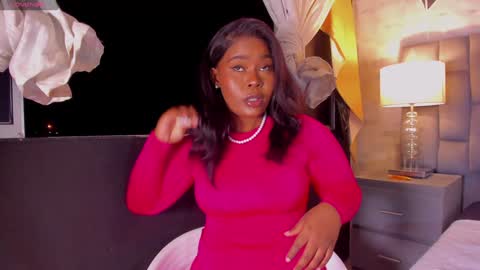 Snapshot of rianamanson chatting on 01-11-25, 06:35 Riana online show from 01-11-25, 06:35