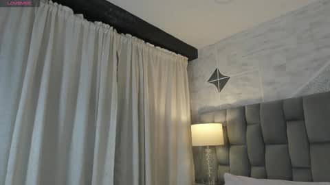 Snapshot of rianamanson chatting on 02-19-25, 02:23 Riana online show from 02-19-25, 02:23