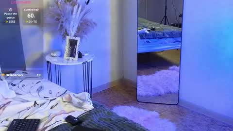 Snapshot of rianarey chatting on 02-02-26, 05:00 RIANA online show from 02-02-26, 05:00