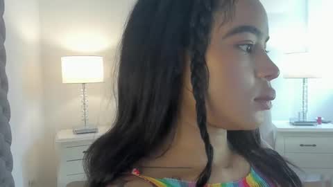 Snapshot of riby_ chatting on 11-18-25, 07:29 riby online show from 11-18-25, 07:29