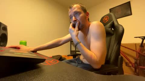 ricciardio online show from 10-12-25, 03:55