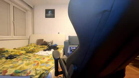 ricciardio online show from 11-26-25, 05:47