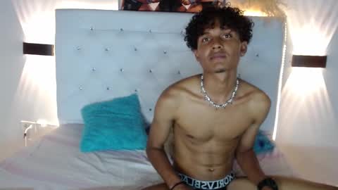 Snapshot of ricco_ross chatting on 09-17-25, 12:34 ricco online show from 09-17-25, 12:34