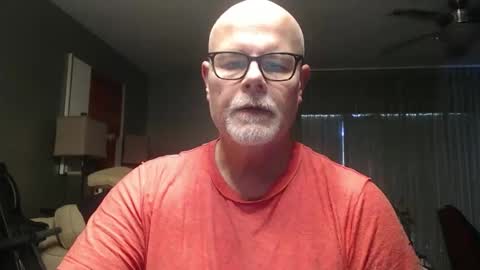 Snapshot of rich32937 chatting on 02-01-26, 04:16 rich32937 online show from 02-01-26, 04:16