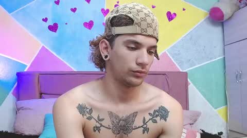 Snapshot of rich_de_la_rosa chatting on 09-20-25, 09:38 rich and kitty online show from 09-20-25, 09:38