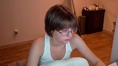Luna online show from 07-22-26, 06:54