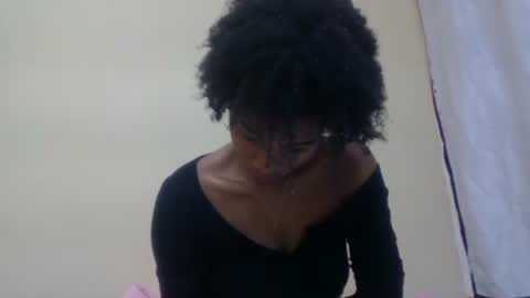 Snapshot of richella34 chatting on 06-06-26, 08:19 richella34 online show from 06-06-26, 08:19