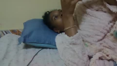 Snapshot of richella34 chatting on 06-11-26, 02:53 richella34 online show from 06-11-26, 02:53
