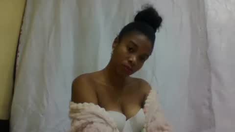 Snapshot of richella34 chatting on 07-15-26, 10:09 richella34 online show from 07-15-26, 10:09