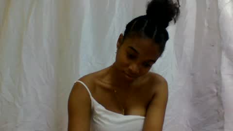 Snapshot of richella34 chatting on 07-28-26, 03:32 richella34 online show from 07-28-26, 03:32
