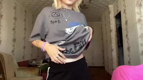 jenny online show from 07-31-26, 03:11