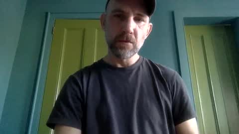 Snapshot of richheader chatting on 12-18-25, 01:39 richheader online show from 12-18-25, 01:39