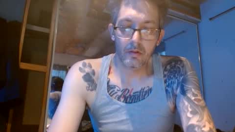 Snapshot of richi3richny chatting on 03-16-26, 10:14 Richie online show from 03-16-26, 10:14