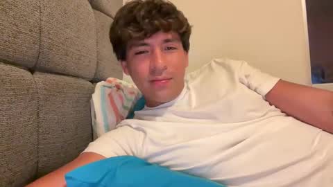 Snapshot of richisex22 chatting on 12-18-25, 04:18 richisex22 online show from 12-18-25, 04:18