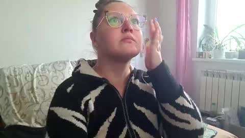 Snapshot of richlucky555 chatting on 01-10-26, 11:23 Anna - not anna - right Anna online show from 01-10-26, 11:23