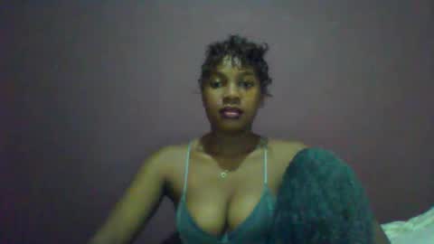 ricie001 online show from 06-03-26, 12:41