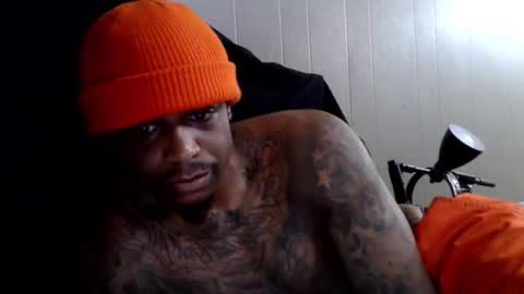 Snapshot of rickavelli chatting on 09-11-25, 09:53 Rick online show from 09-11-25, 09:53