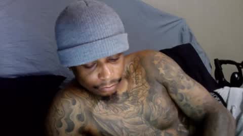 Snapshot of rickavelli chatting on 10-06-25, 04:04 Rick online show from 10-06-25, 04:04