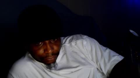 Snapshot of rickavelli chatting on 10-13-25, 11:21 Rick online show from 10-13-25, 11:21