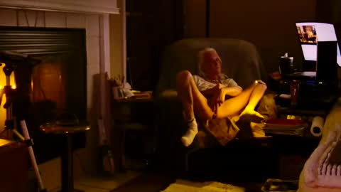 PINK HOLE TWINK online show from 02-17-25, 06:31