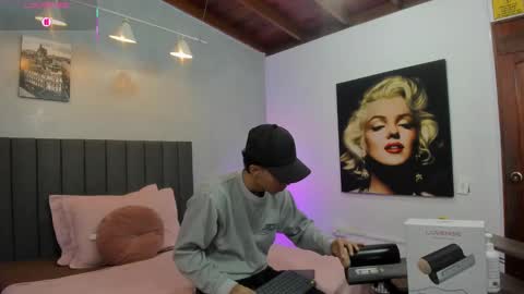 Snapshot of ricky_backus chatting on 02-10-25, 11:15 Ricky Backus online show from 02-10-25, 11:15